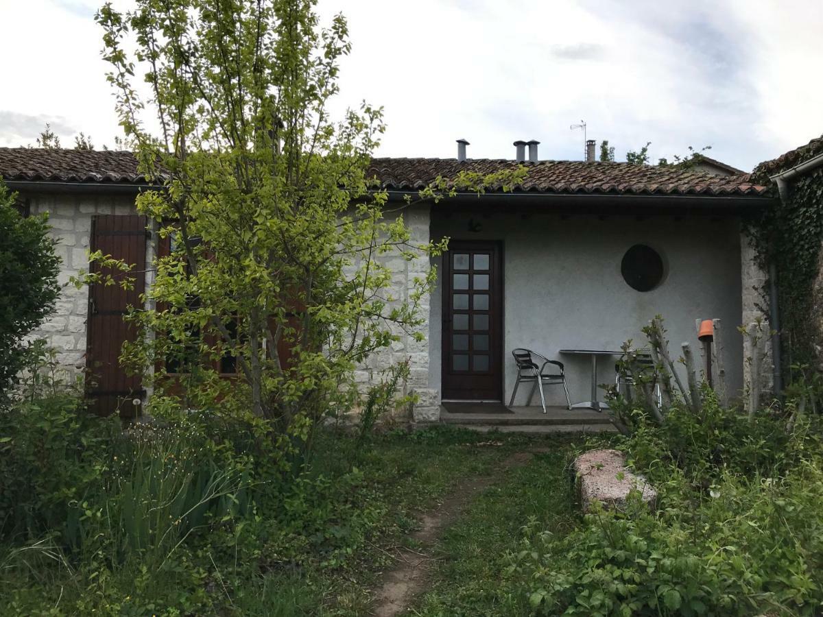 May'S Cottage Availles-Limouzine Экстерьер фото