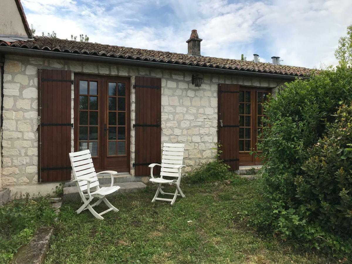 May'S Cottage Availles-Limouzine Экстерьер фото